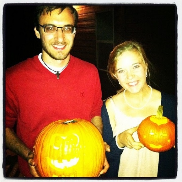 Meet your Posher, Katie - Picture 1 of 1